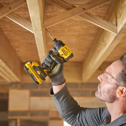 Aparafusador Impacto V20 18V Stanley SFMCF811D1T-QW